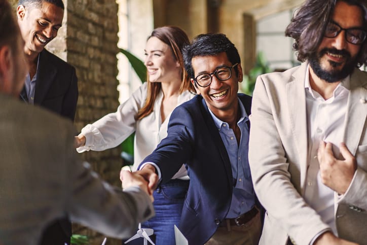 7 strategies to improve team building in a startup